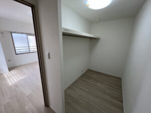 グレイス西宮-ウォークインクローゼット写真