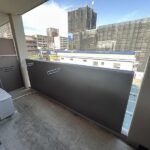 東向きのバルコニー