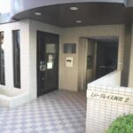 オートロック付きのマンションです オートロック付きのマンションです