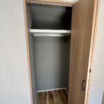 各居室にクローゼットがあります♪(内装)