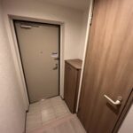 (玄関)