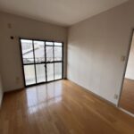 洋室5.7帖　南向き！(内装)