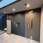 オートロック・宅配BOX付き(外観)