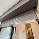 雨戸シャッター付き