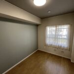 約3.5帖の広さは、書斎や趣味部屋、リモートワーク用のワークスペースとしても最適。(内装)