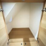 階段下収納(玄関)