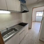 清潔感のある白いキッチン(キッチン)